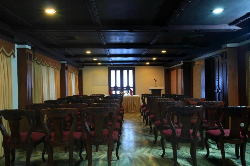 Hotel Edassery Mansion Коччи Экстерьер фото